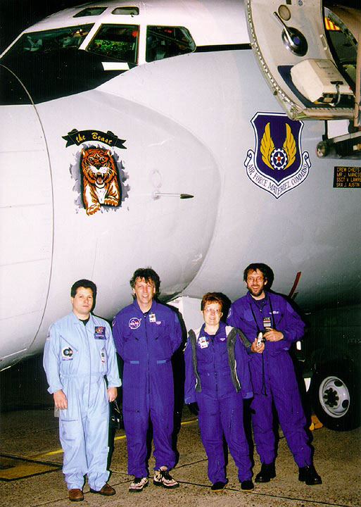 4 of the 6 IMCU team members in front of the ARIA nose